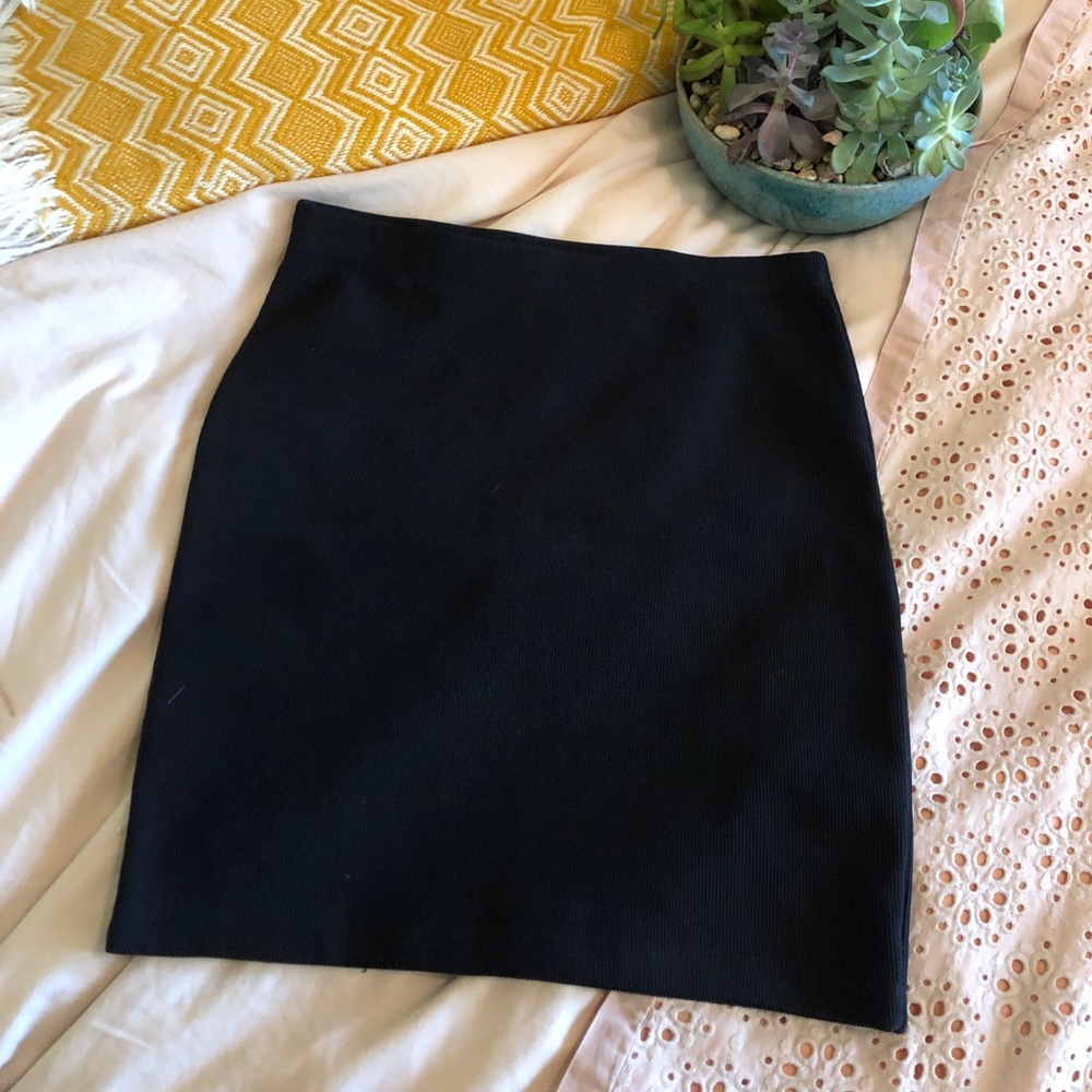 Forever 21 Ribbed Black Pencil Mini Skirt